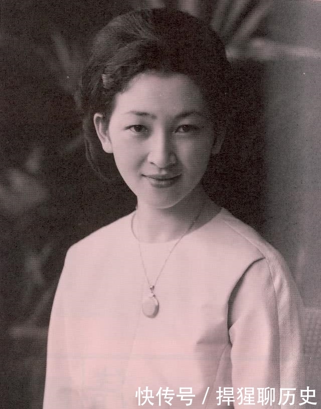 皇后|日本历史上首位平民皇后，遭遇过婆媳不和，拒绝死后与天皇合葬
