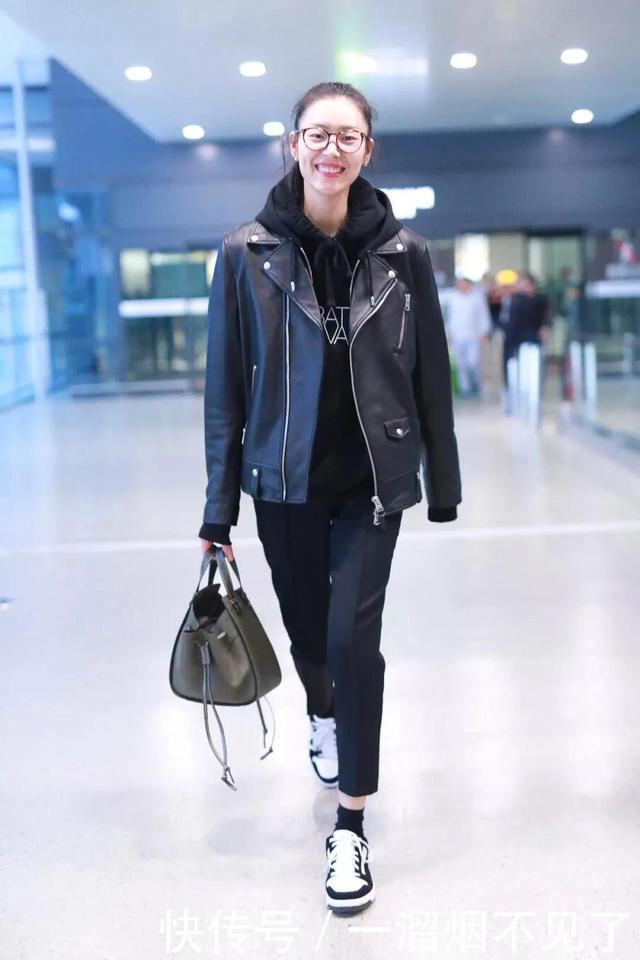 学会这套搭配，时髦整个秋冬