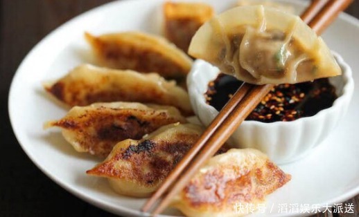 肉馅|调肉馅料子不是越多越好!学会3放2不放,肉质细嫩还多汁,特香