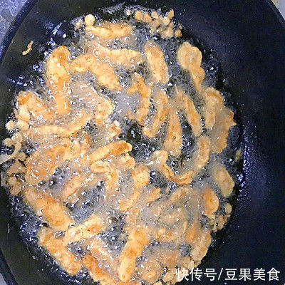 小酥肉|不可错过的下酒菜酥脆可口的小酥肉，过瘾