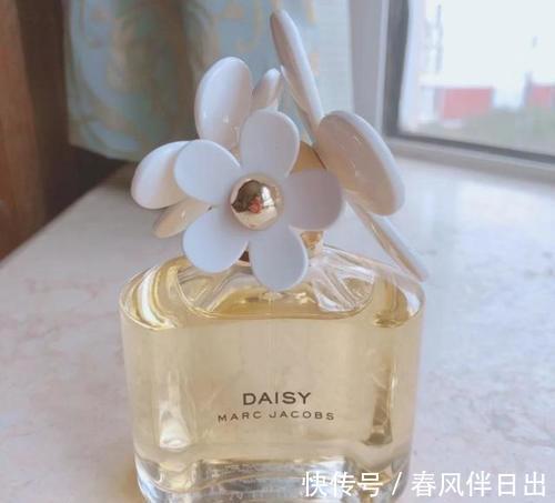 平价|这5款好闻又不贵的平价香水,让贫民窿女孩也能买买买!