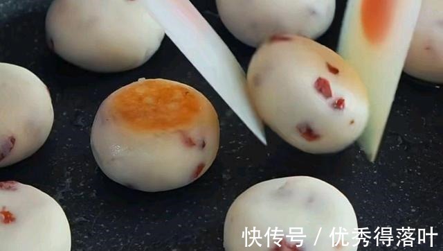 甜品店|孩子爱吃零食点心，别去甜品店了，在家学着做这两道，干净又卫生！