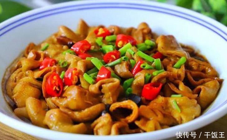 豆豉蒸大肠,胡萝卜炒荷兰豆杏鲍菇,菌味炒腊肉,莴笋炒腊肠