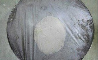 西葫芦别再炒着吃了,做成馅饼更营养,好吃还不贵,简单又易做!