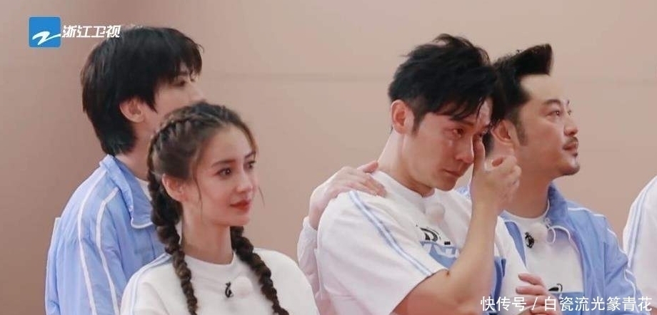 孟非 收废品小伙上非诚勿扰,惨被灭灯并遭羞辱,孟非说说收什么废品