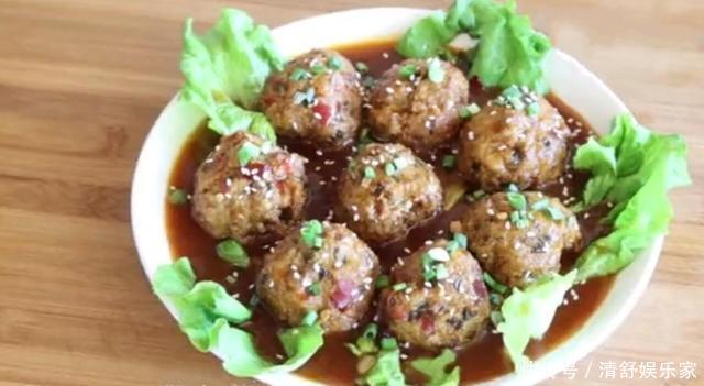 吃出|大厨教你做红烧狮子头,汁香味浓还Q弹,在家也能吃出饭店的味道