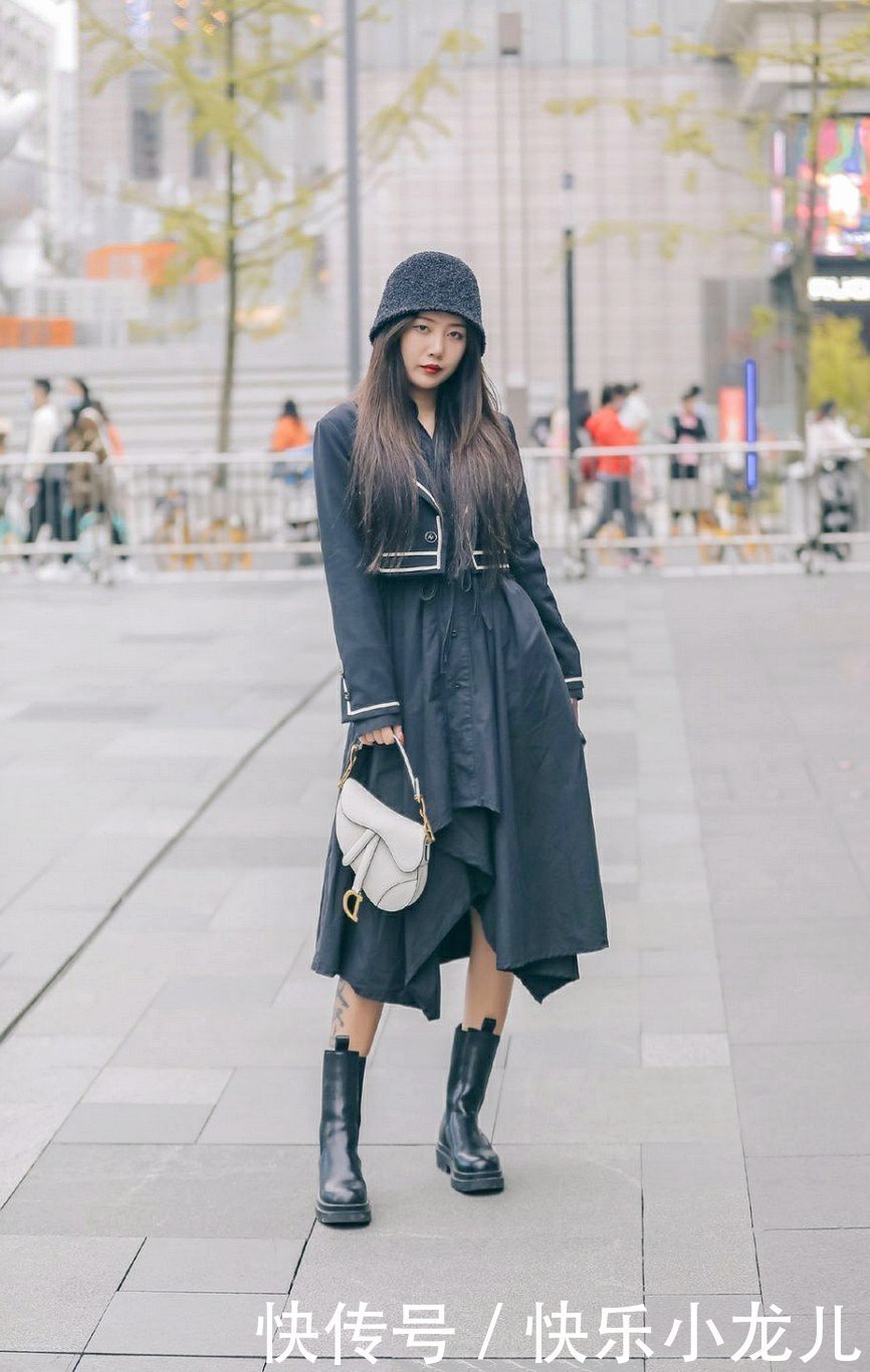 冷风中的时髦才最吸睛，一件优雅的风衣，才是百搭又高级的