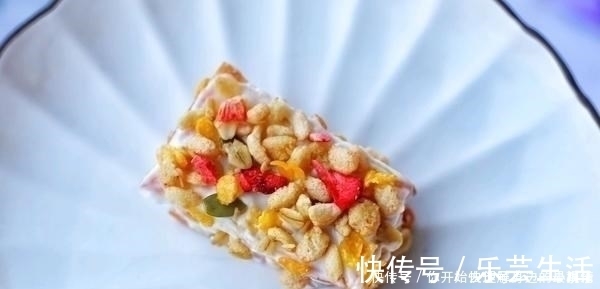 酸奶|法国的贵族小点心，在家用手抓饼就能做！发朋友圈稳赢