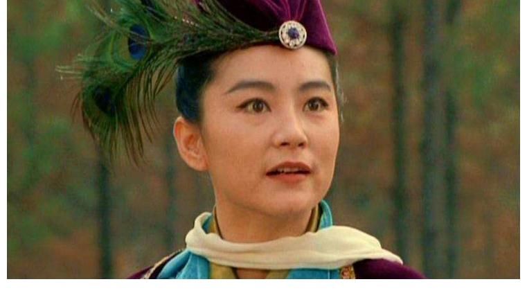 原本她才是導(dǎo)演中意的許仙，卻因片酬太少而拒演，最終成全了葉童