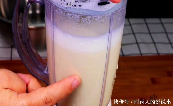 打豆浆时,黄豆只用水泡就错了!大厨学会这一步,豆浆又香又浓