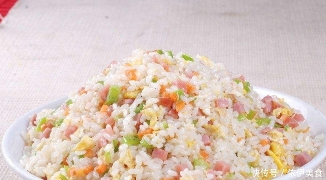  做蛋炒饭时，先炒“米饭”还是先炒蛋？弄错了顺序，怪不得不好吃