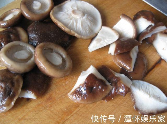 脆嫩|炒青菜，洗好直接下锅是大错！牢记4个技巧，翠绿又脆嫩，还入味