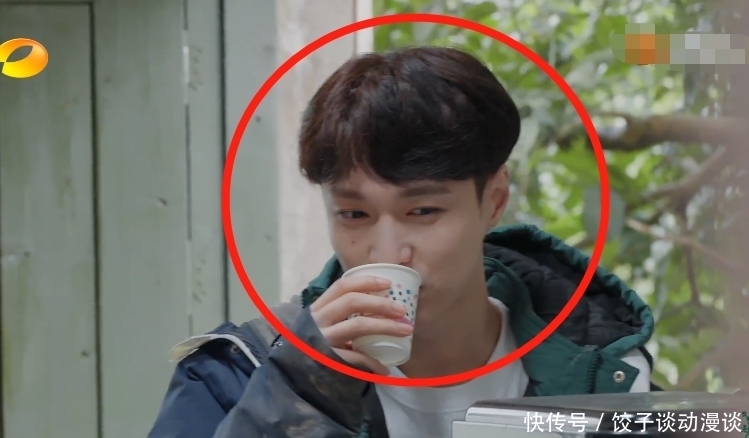 为何要参加《向往5》?何炅吃饭时再三追问,张艺兴终于松口了