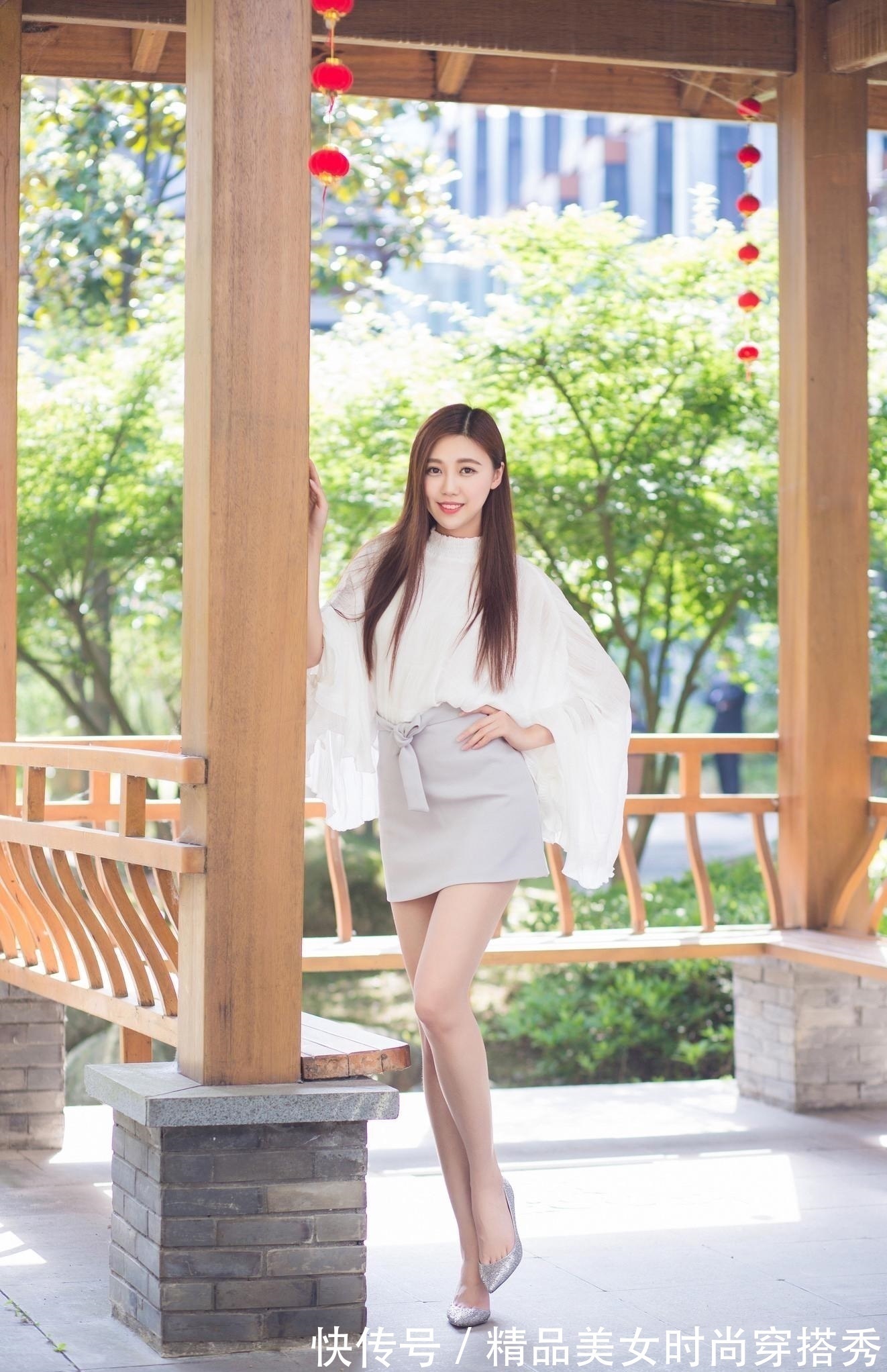 高跟鞋 简约又时尚的裙装搭配,给人一种简约的时尚美