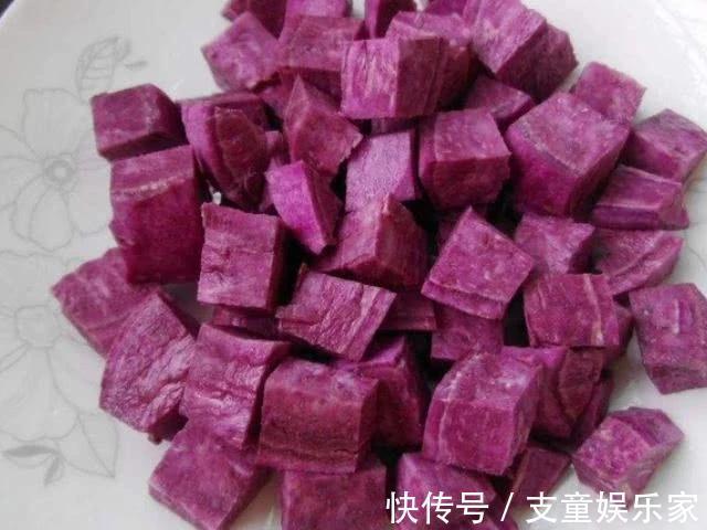 怀孕|女人怀孕后,4种“零食”尽量吃,婴儿出生后或像洋娃娃一样漂亮