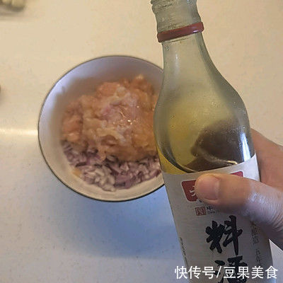 鸡肉烤包子|这道奥尔良鸡肉烤包子比大厨做的还好吃