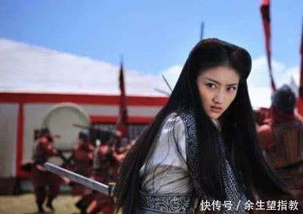 老百姓们|她是历史上最惨的“女皇帝”，最后却被士兵们羞辱至死！