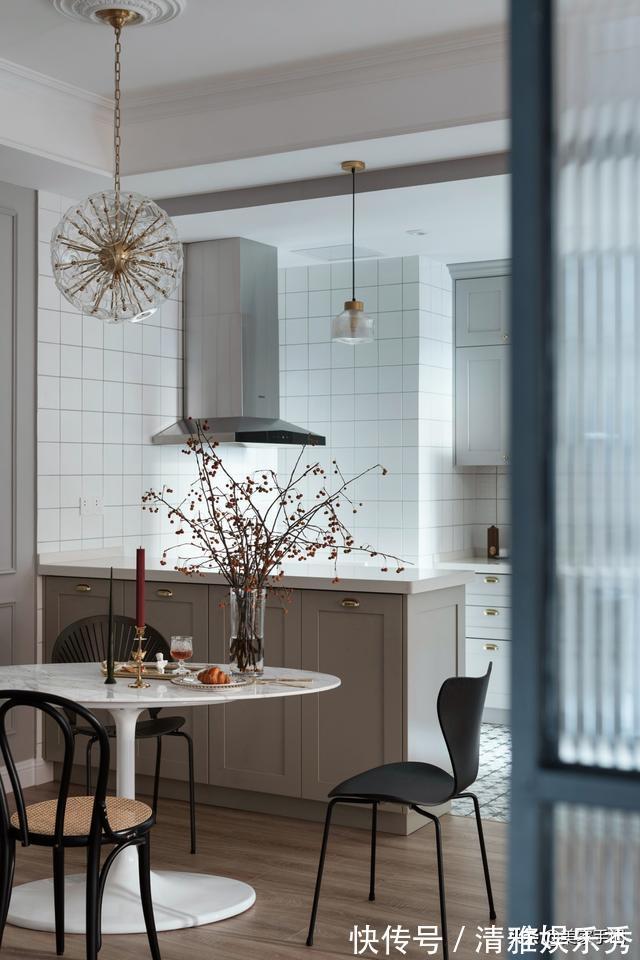 浴室柜|干净淡雅是对一个家最高级的赞誉，学她家这么装修，进屋极度舒适