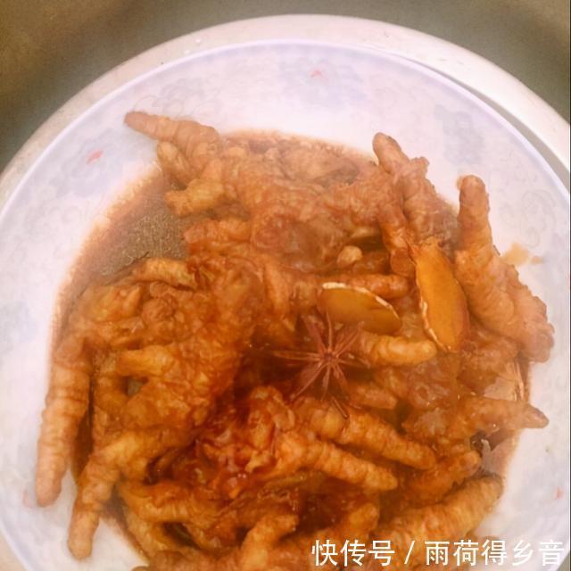  出新|广式早茶的经典之作，鸡爪也能吃出新高度，全靠这一手烹饪技巧！