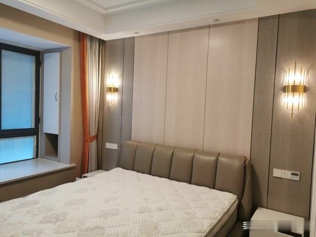 飘窗|学她家装修,电视墙很大气,过道打柜子太实用了,全屋都很喜欢