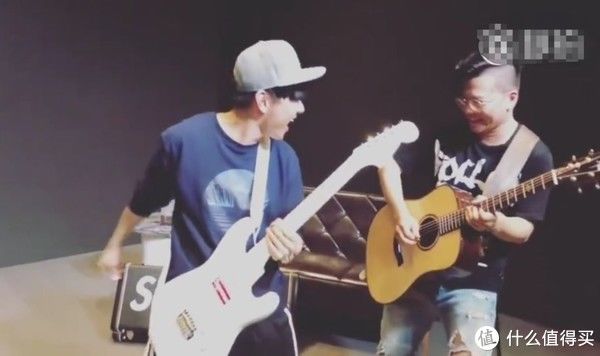 潮流圈的一块砖，哪里需要哪里搬！聊聊James Jebbia 和他造就的潮牌Supreme！