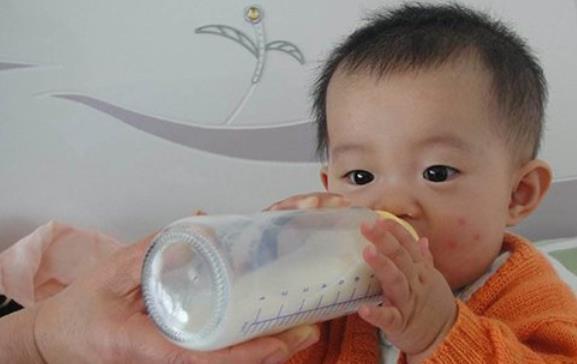 家长|它是脾胃“第一杀手”,让娃积食不长个,很多家长却常给孩子吃