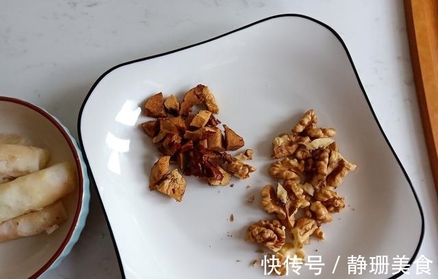 黑芝麻糊|冬天黑芝麻不要单独吃，加此3样才大补，每天1碗，身体猛如虎