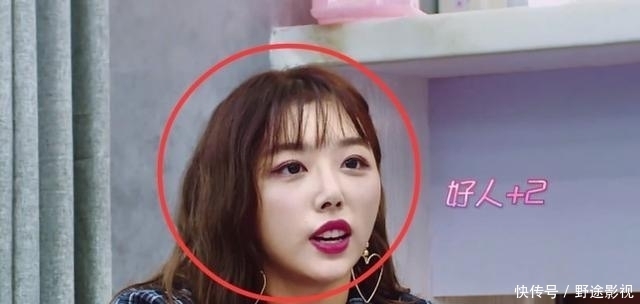 周洁琼孔雪儿早期同框,颜值差距太明显,终于明白前者为何那么火