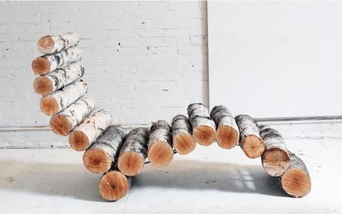 砍来一棵树锯成16根,拼成一张躺椅放在院子里,有人出500也不卖