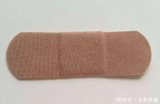 为什么有钱人要在卧室门上贴“创可贴”听过来人一说,太聪明了