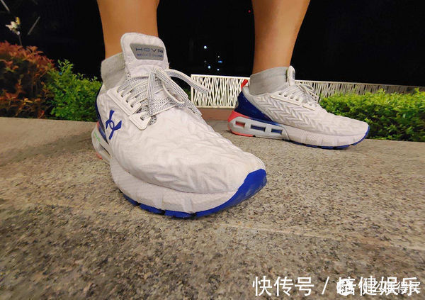 跑鞋 始于颜值,忠于品质:穿安德玛CLONE跑步七次后的心得