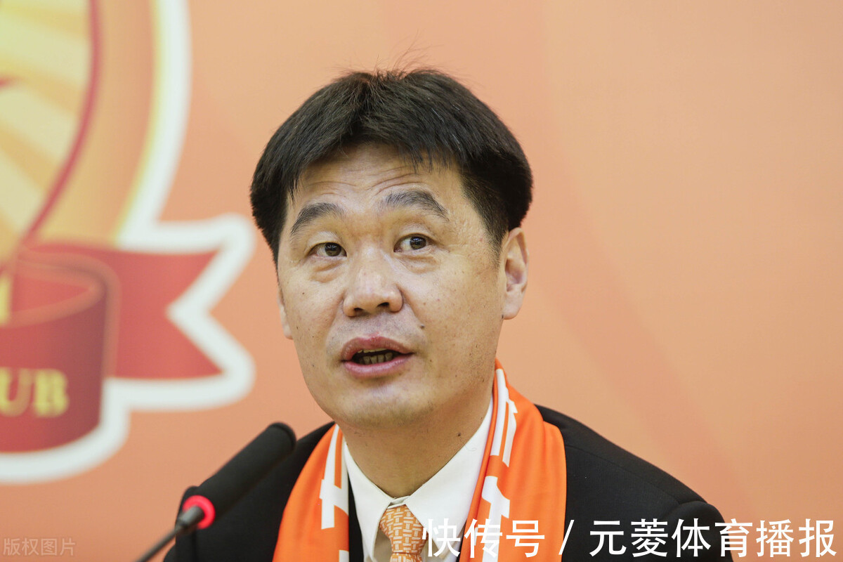 李霄鹏|李铁下课之后首次露面,脸上露出久违笑容,跟李霄鹏和区楚良同框