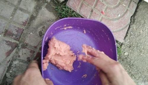 冬季钓鲫鱼,这款自制必杀饵料,助你连竿大板鲫!