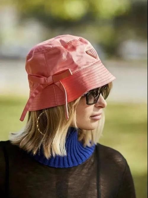 你是什么脸型，就戴什么帽子，千万别乱选