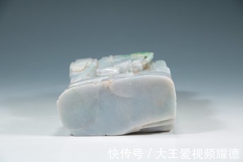 香山九老@清 翡翠香山九老人物图山子摆件