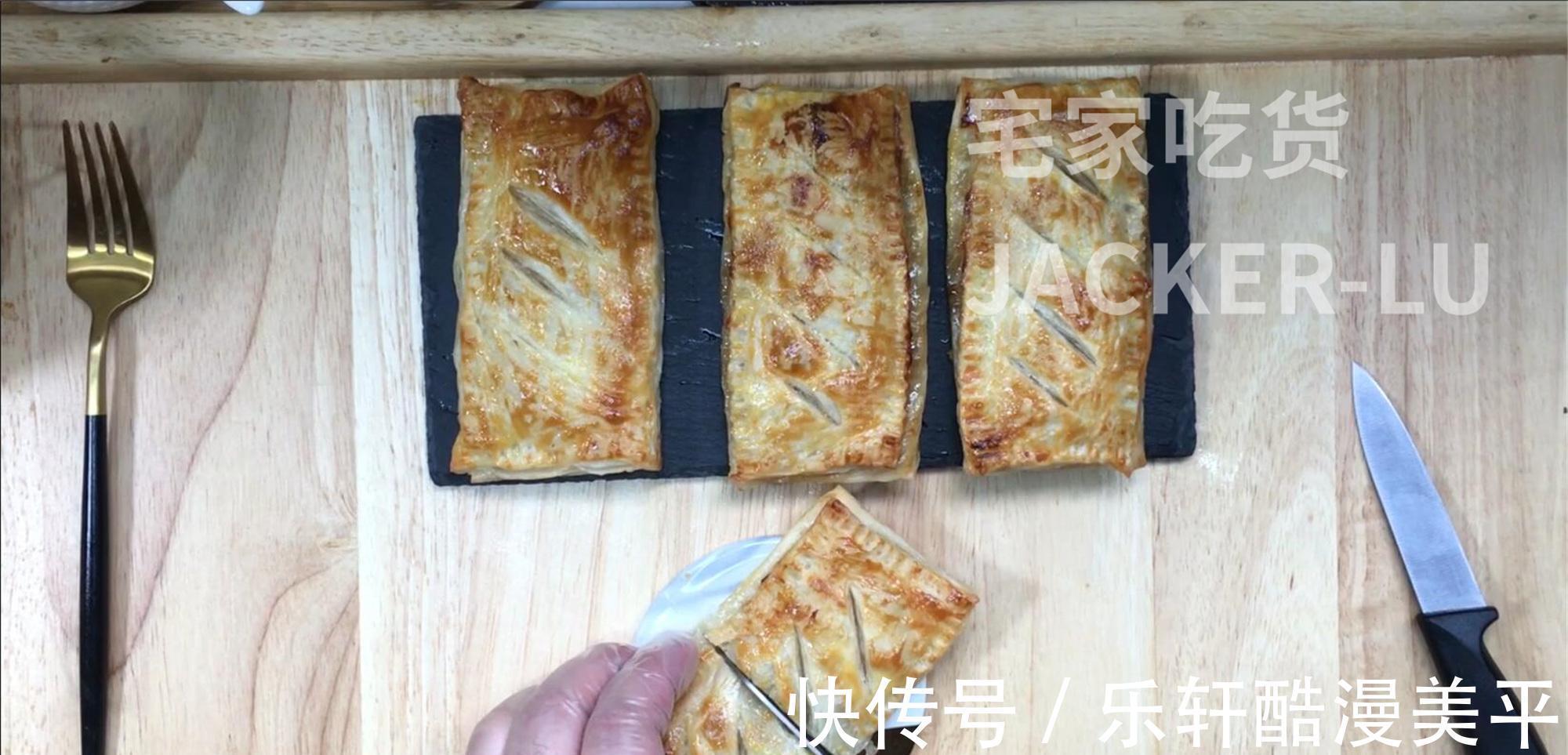果酱|手抓饼果酱派,制作方法超级简单,吃起来脆脆甜甜哒,超级好吃。