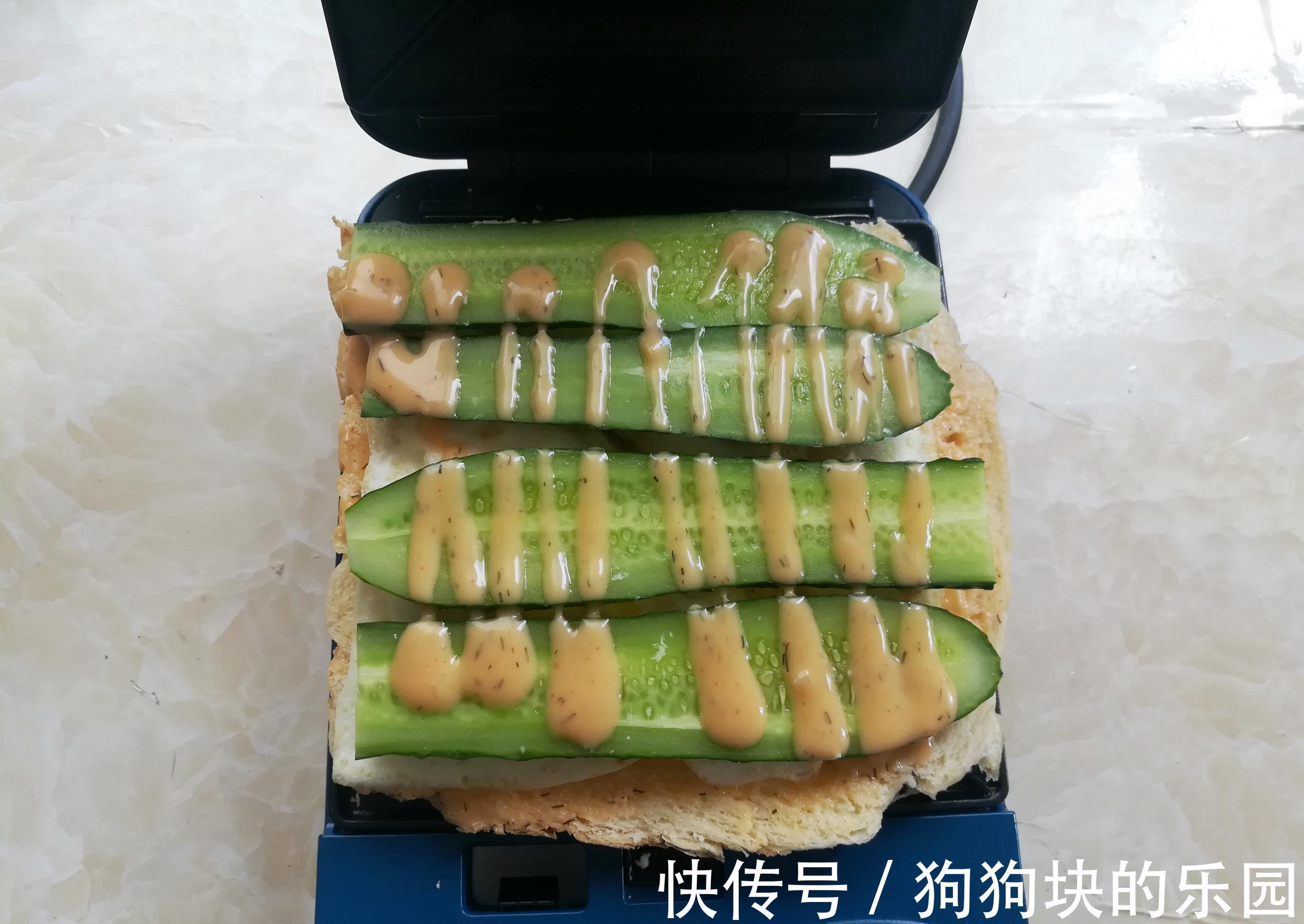 早餐|9岁儿子第一次做黑暗料理早餐,发到朋友圈,同学家长纷纷点赞