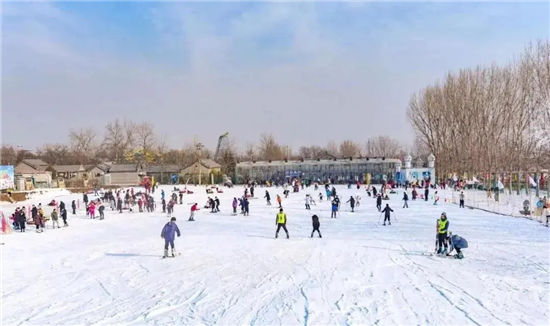 汤泉|齐惠游冬季权益：整月免门票泡沐锶汤泉，还有免票滑雪等你畅玩！