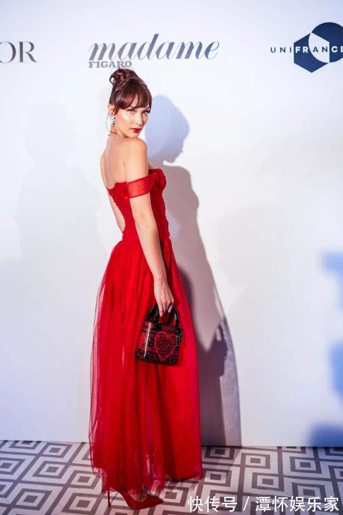 五官比例|世界第一美人五官比例接近完美,看她的身材比例,说不嫉妒是假的