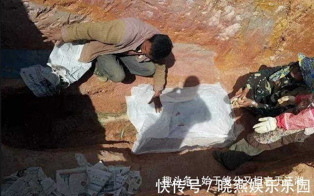 古国@工人山中捡到一把刀,专家研究一个月,竟发现消失千年的古国