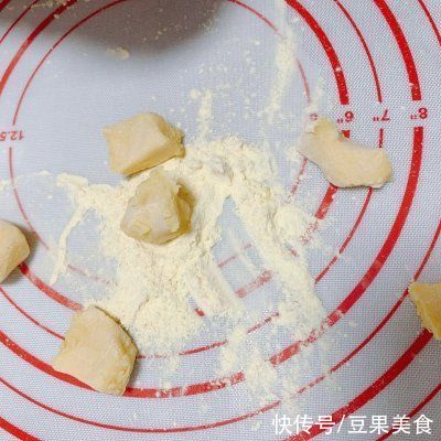 小米粉|有了这些七夕节早餐丨黄玫瑰煎饺，实力下酒