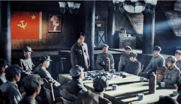 煞费苦心|血战湘江中蒋介石煞费苦心选将，因为漏算两处，3万红军顺利突围