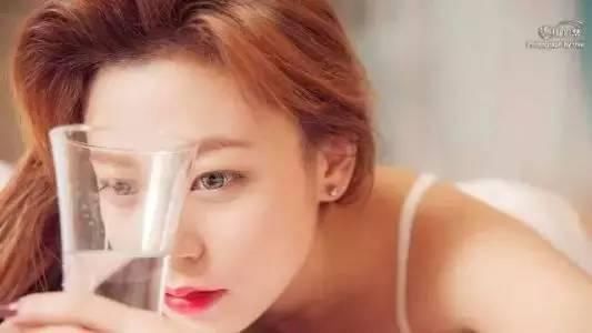 排毒|姨妈来了这样做后，竟然皮肤好了，胸也大了