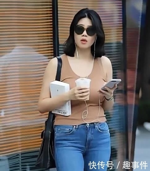 舒适不紧绷的牛仔裤,即使微胖也能轻松应对