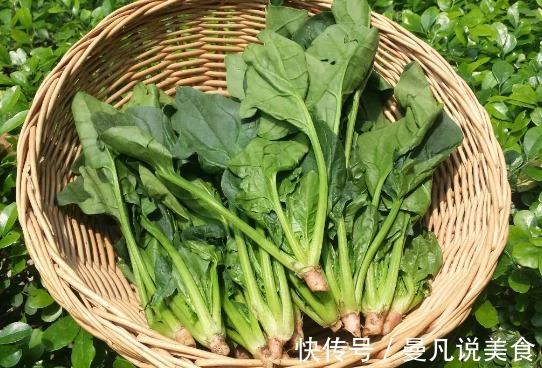 做肉片炒菠菜时，掌握好这个制作关键，味道鲜香，大人小孩都爱吃