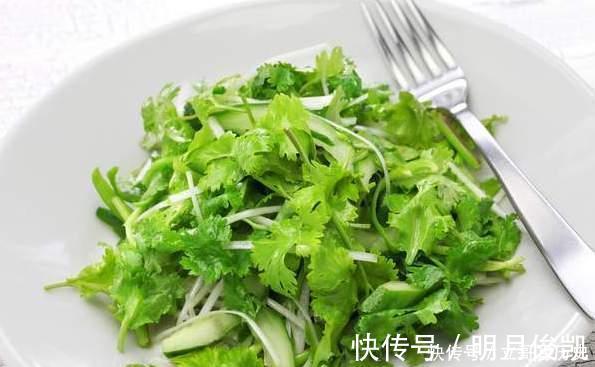 食用油|保存香菜不能直接放冰箱，老农教你一招，放久了不发黄也不烂叶