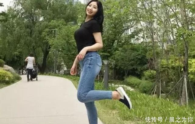 模特|马来西亚美女模特，长相精致身材迷人，运动成就了她的美