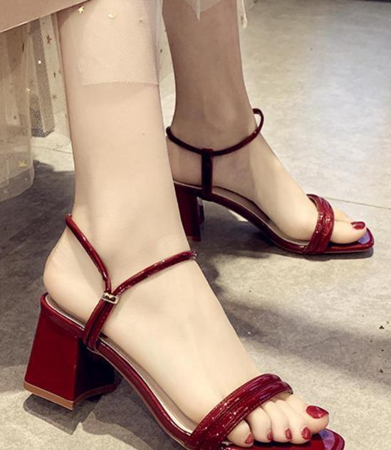 脚型 美轮美奂的细高跟鞋,诠释出高贵的韵味,怎么穿都优雅