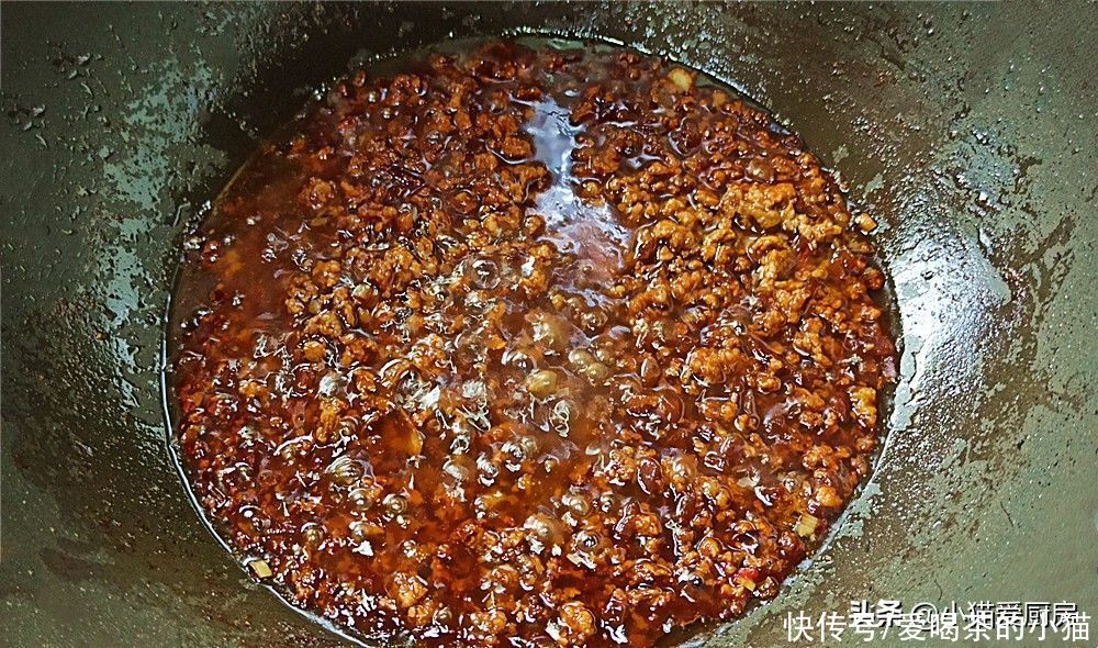小米辣|“炸酱”究竟怎么做好吃？教你家常做法，做完吃一个星期都不坏