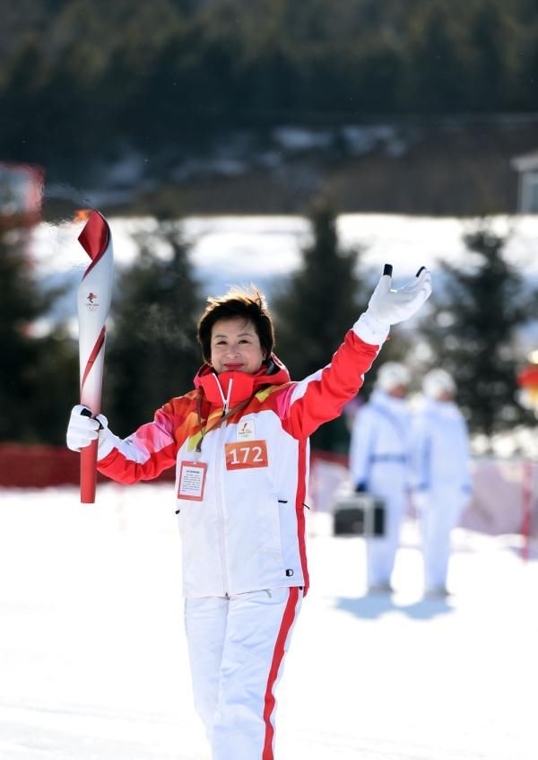 火炬在崇礼富龙滑雪场传递|北京冬奥会 | 富龙滑雪场